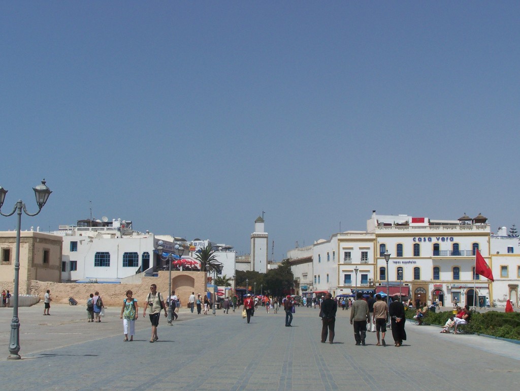 Essaouira. Promenada prowadząca na Medynę
