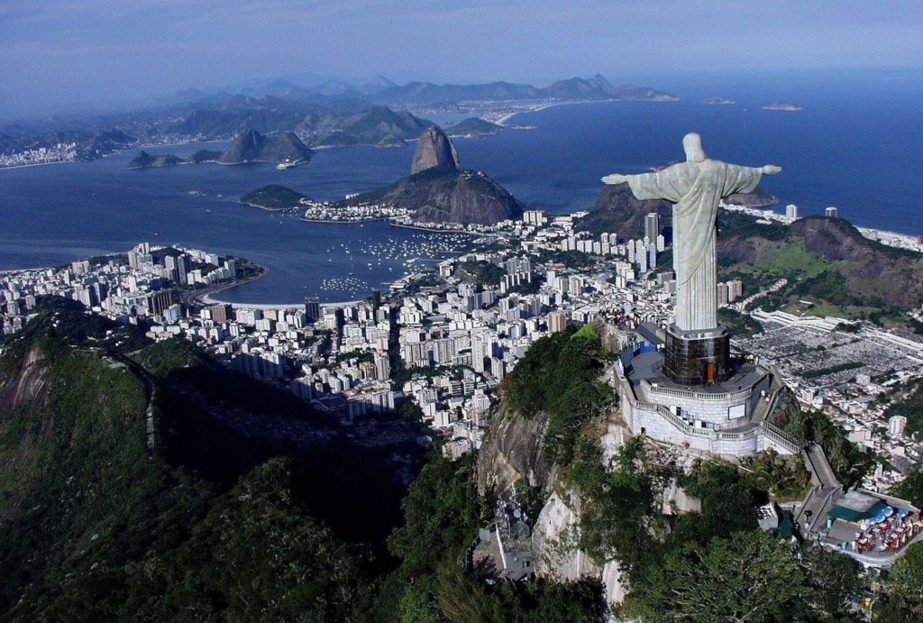 Statua Chrystusa Zbawiciela na wzgórzu Corcovado