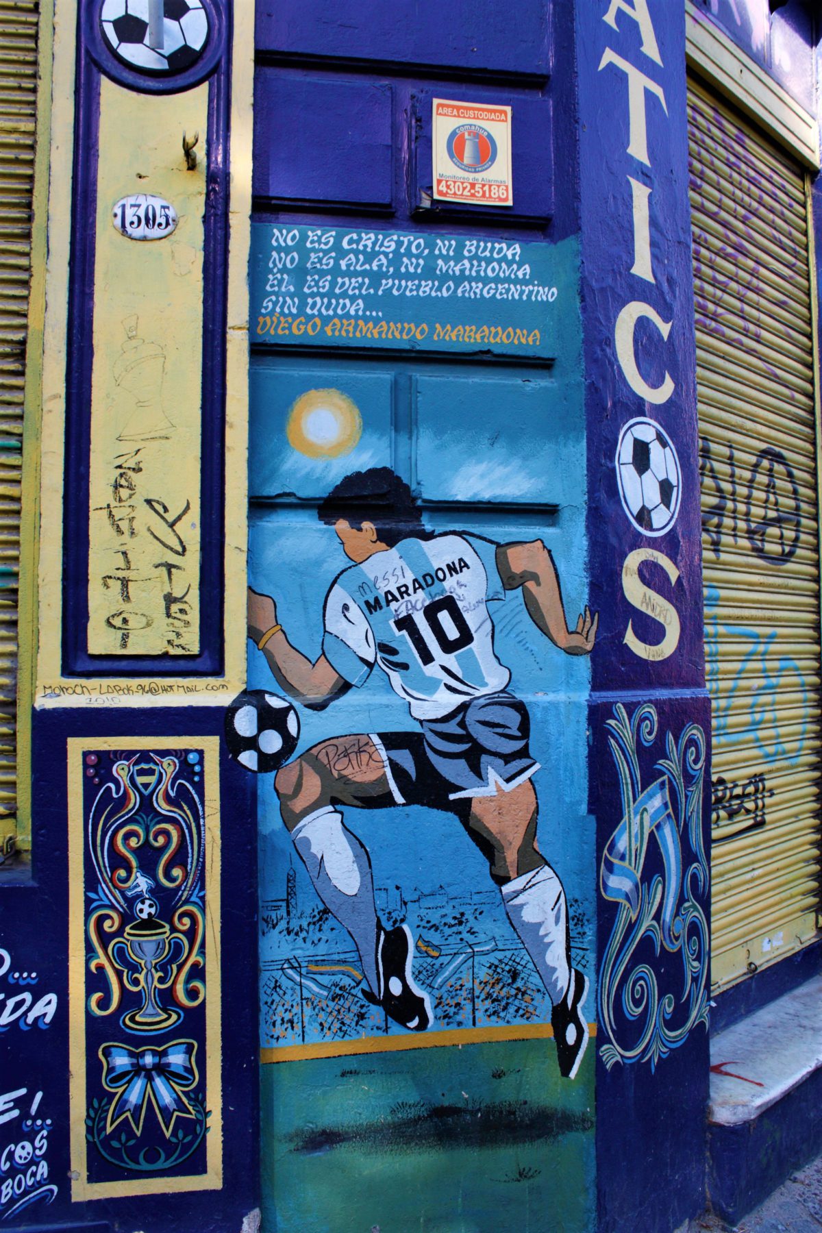 Mural na ścianie na cześć Diego Maradony w dzielnicy La Boca