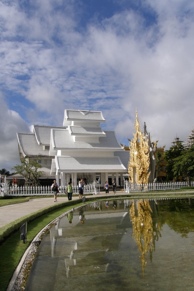 Tajlandia Wat Rong Khun (inne budowle kompleksu)