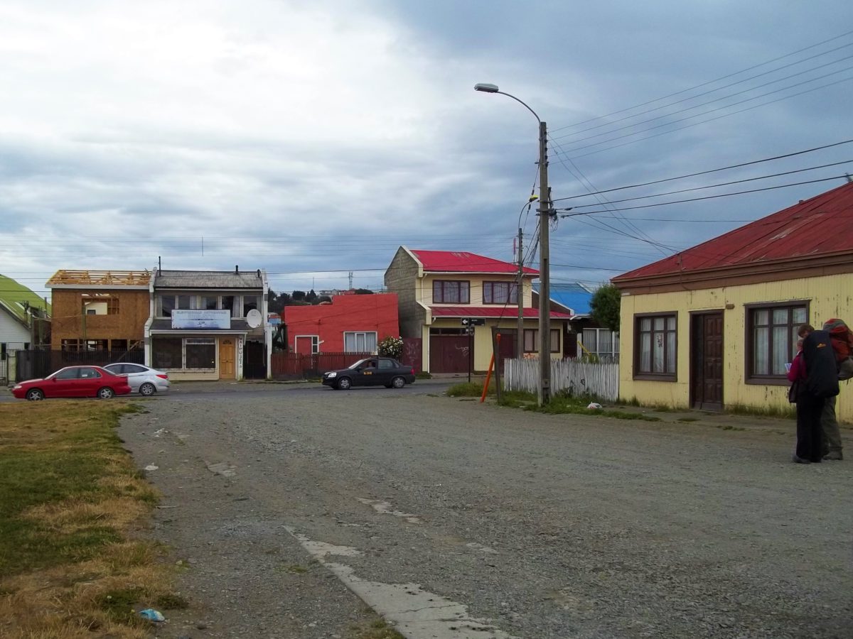 Chile. Miasto Punta Arenas nad Cieśniną Magellana, stolica regionu Magallanes y Antártica Chilena