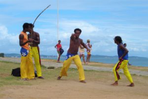 Osoby ćwiczące capoeirę można spotkać w każdym zakątku Salvadoru