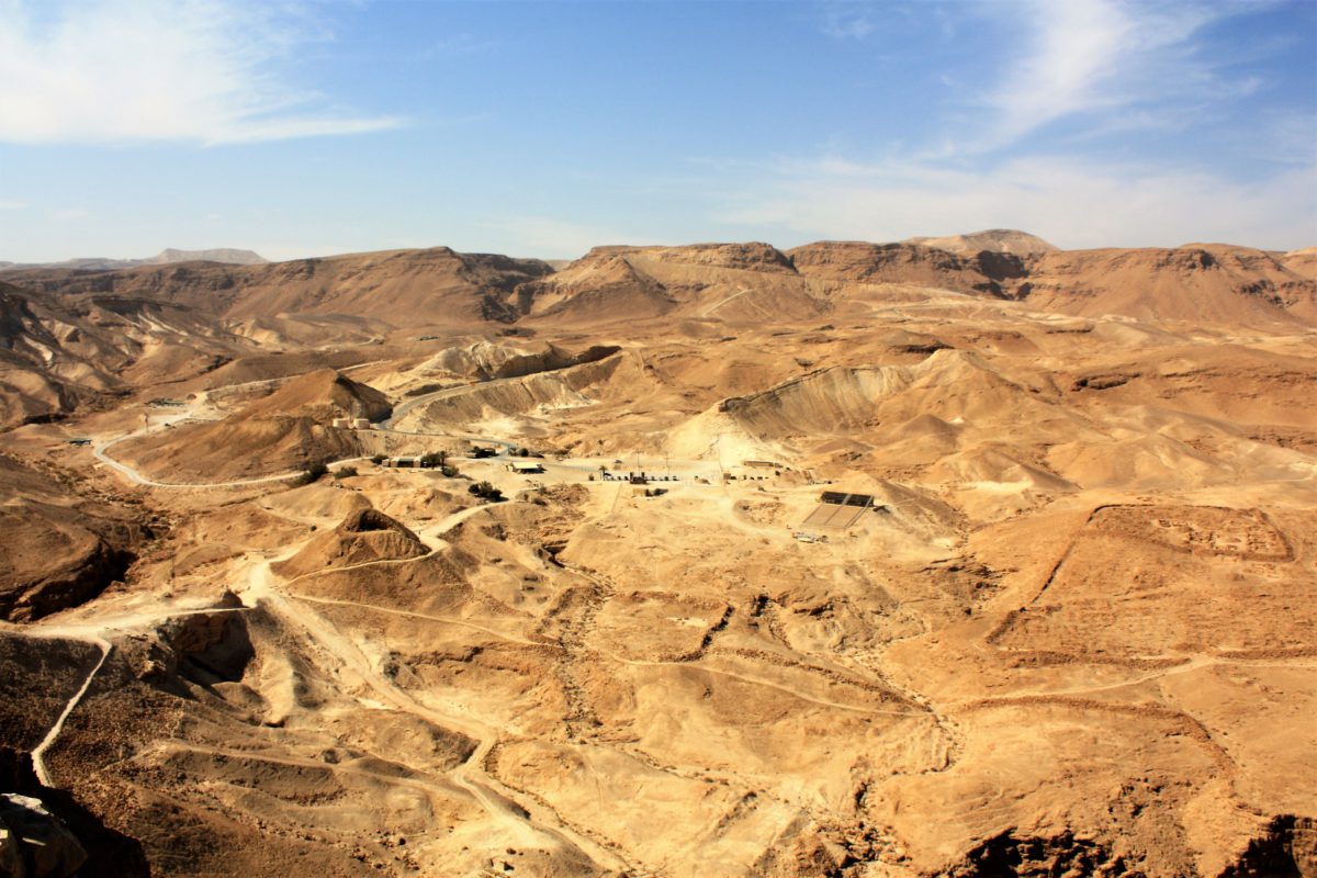 Widok z Masady na pustynię Negew