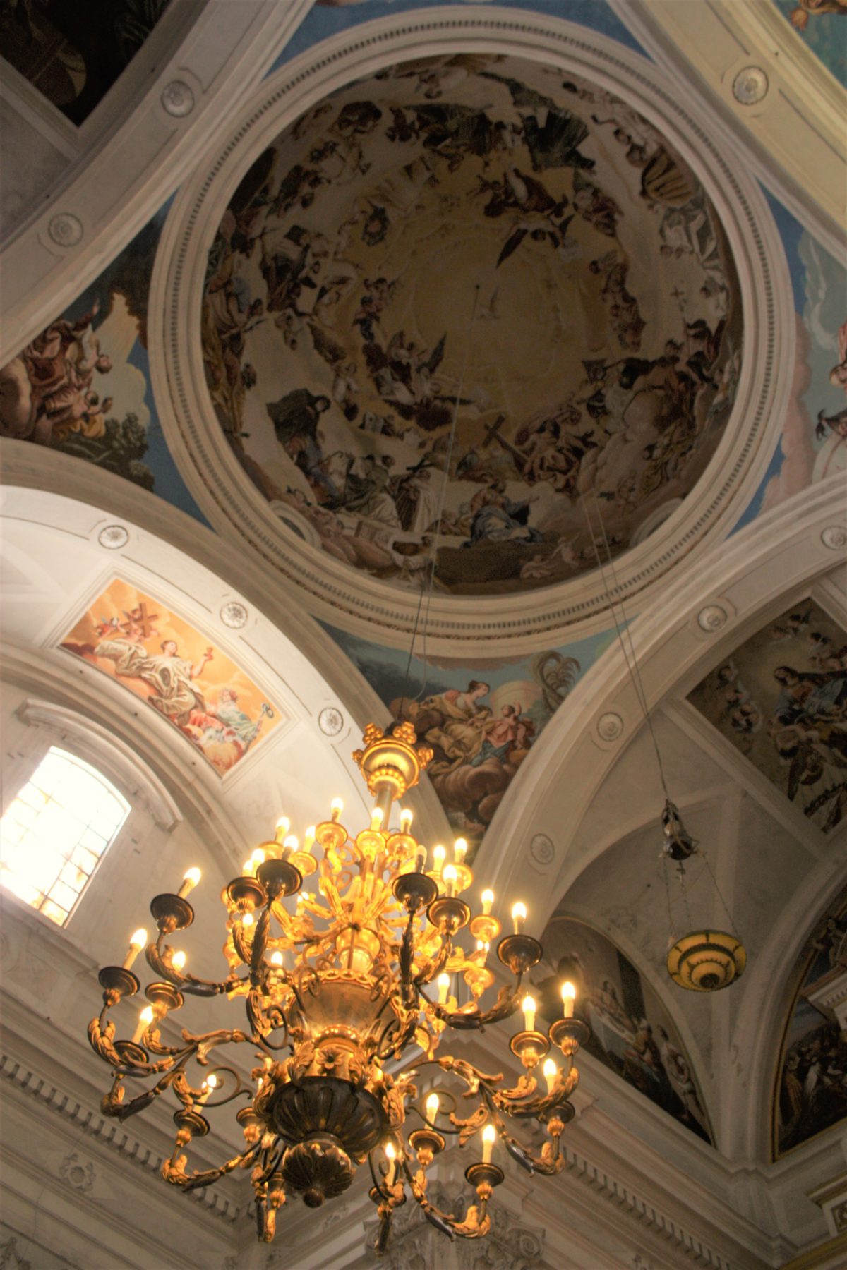 Wnętrze Kościoła przy Klasztorze Kartuzów