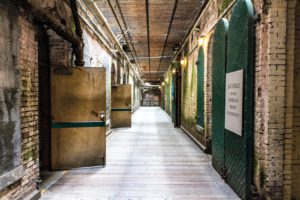 Korytarze więzienne w Alcatraz